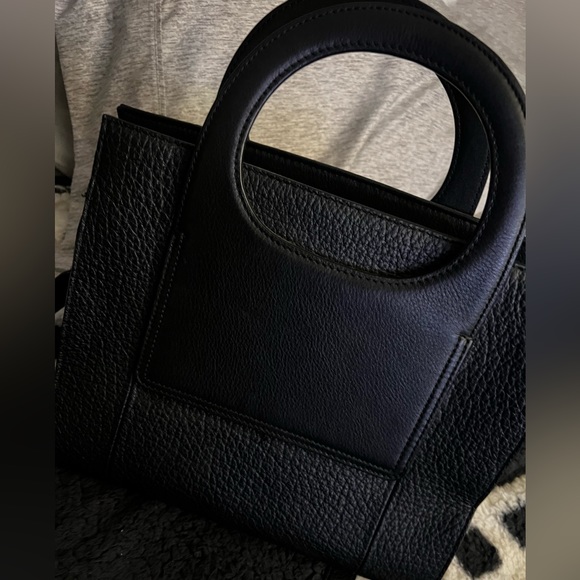 Like New Vince Camuto Blk Pebbled Top Handle Crossbody bag. - Picture 1 of 9